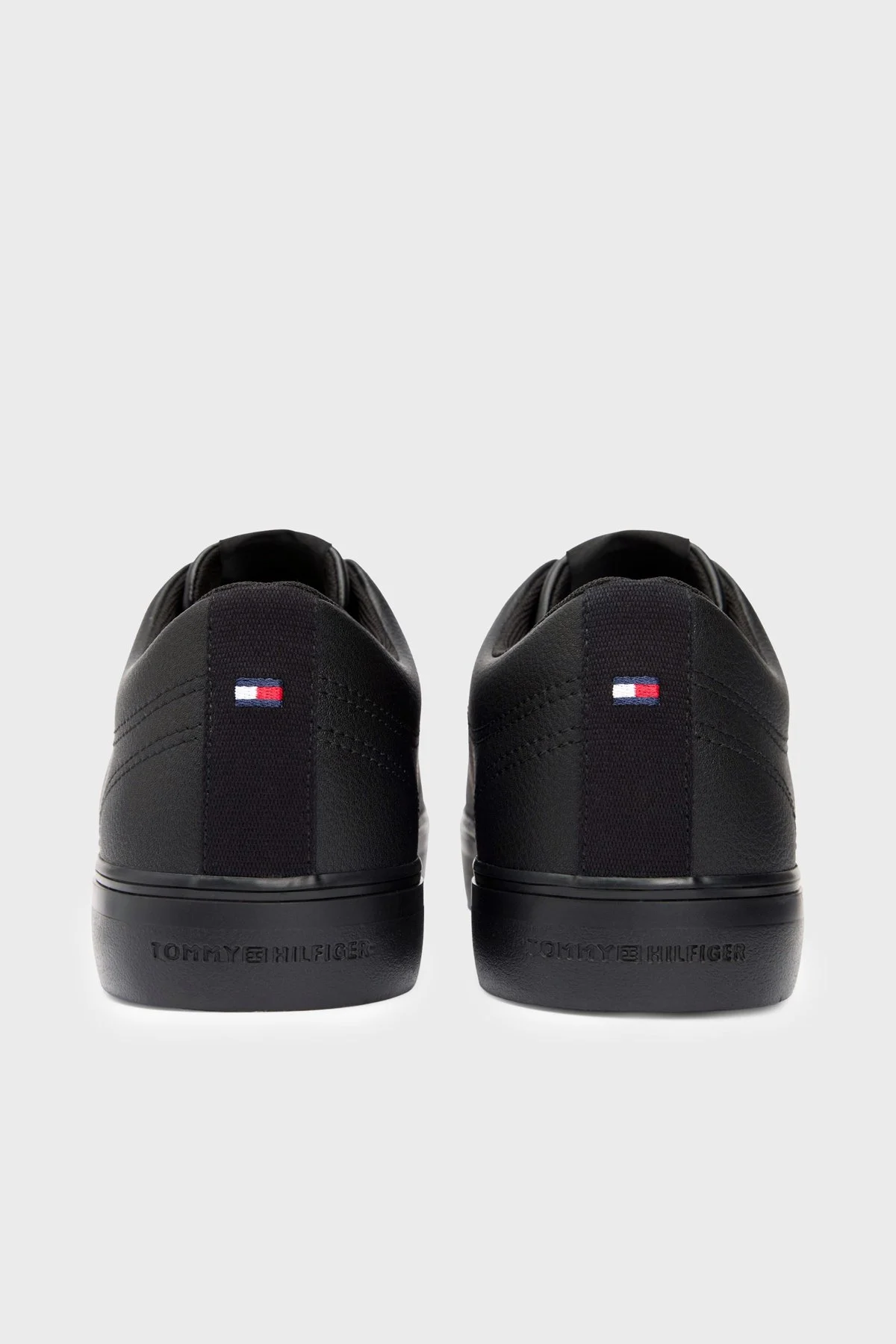 Tommy Hilfiger Deri Logolu Sneaker Erkek Ayakkabı FM0FM05511 00Z SİYAH - 5