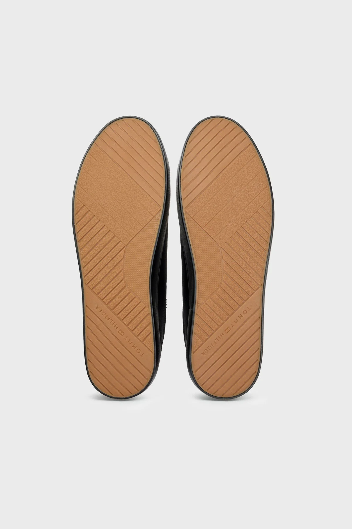 Tommy Hilfiger Deri Logolu Sneaker Erkek Ayakkabı FM0FM05511 00Z SİYAH - 6