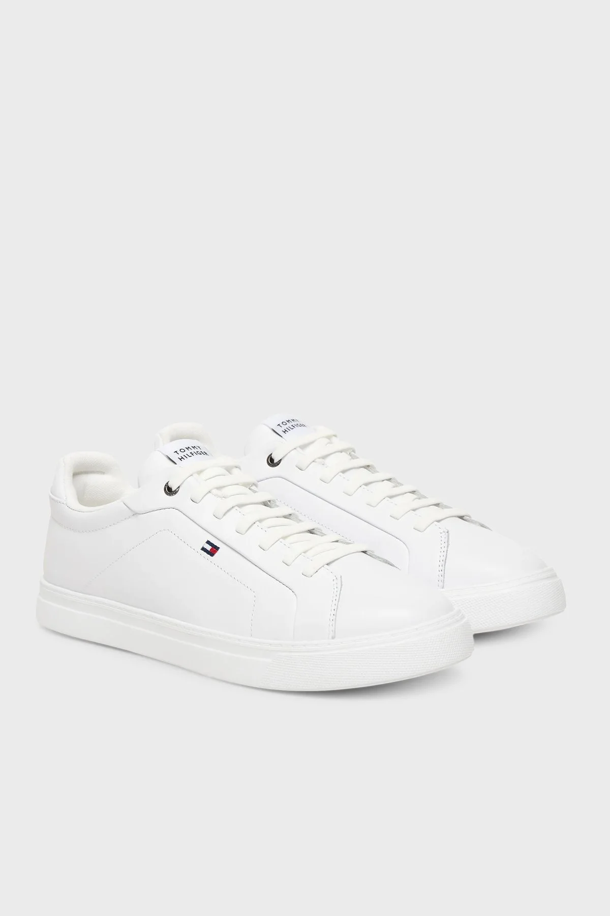 Tommy Hilfiger Deri Logolu Sneaker Erkek Ayakkabı FM0FM05678 YBS BEYAZ - 2