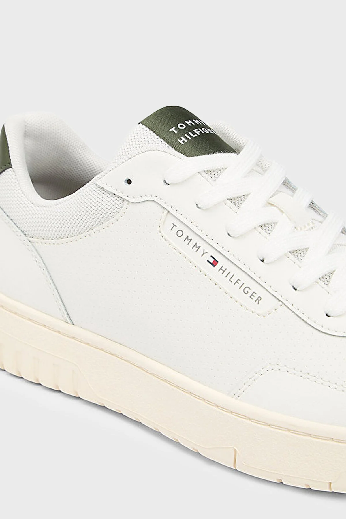 Tommy Hilfiger Deri Logolu Sneaker Erkek Ayakkabı FM0FM05713 YBL BEYAZ - 5