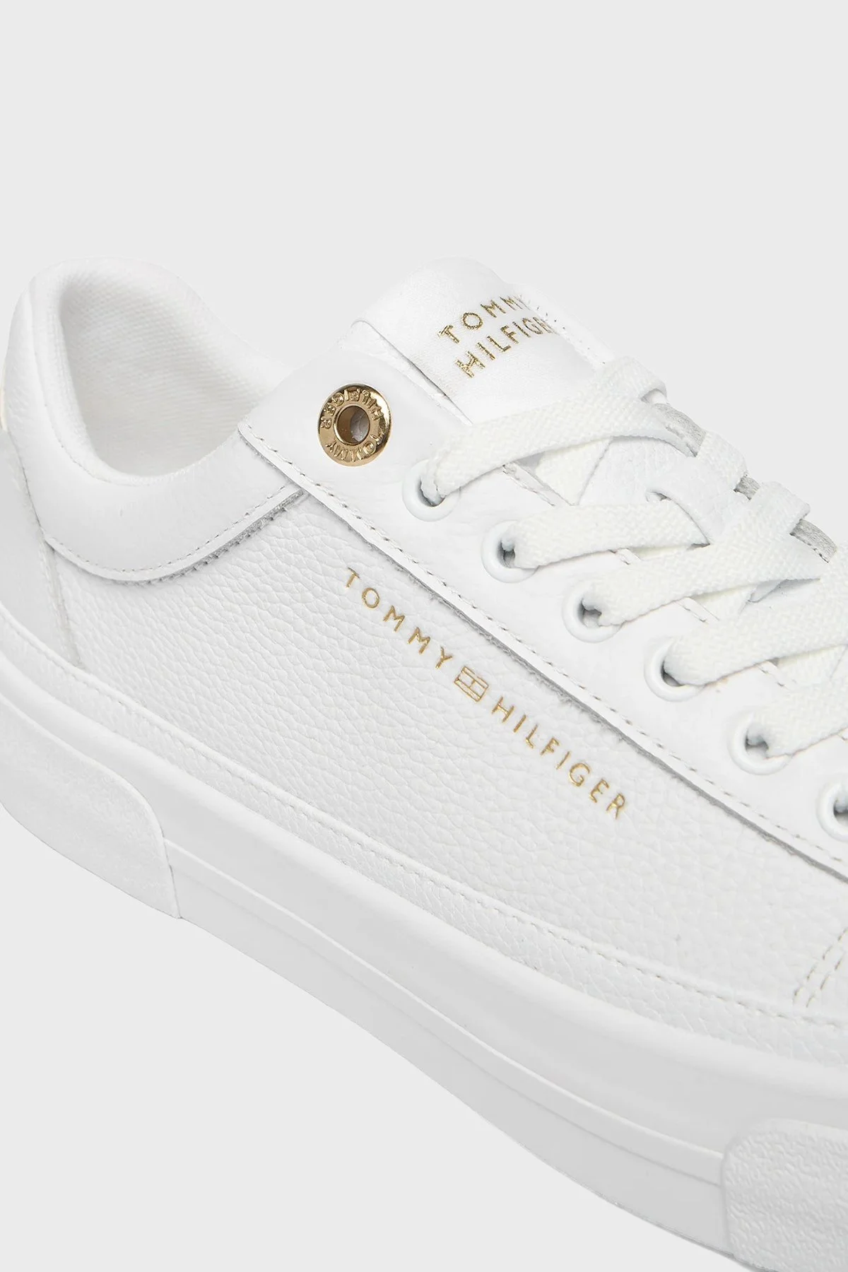 Tommy Hilfiger Deri Logolu Sneker Bayan Ayakkabı FW0FW09018 YBS BEYAZ - 4