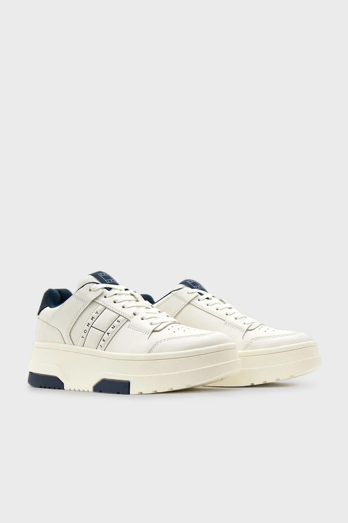 Tommy Hilfiger Deri Platform Sneaker Kadın Ayakkabı EN0EN02592 YBI BEYAZ - 2