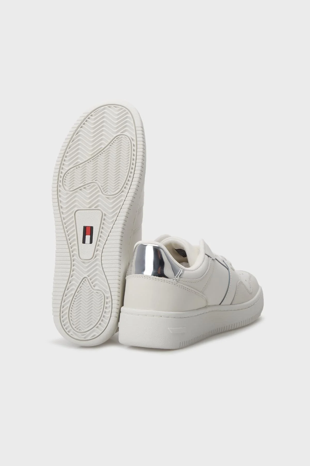 Tommy Hilfiger Deri Sneaker Bayan Ayakkabı EN0EN02533 YBL BEYAZ - 4