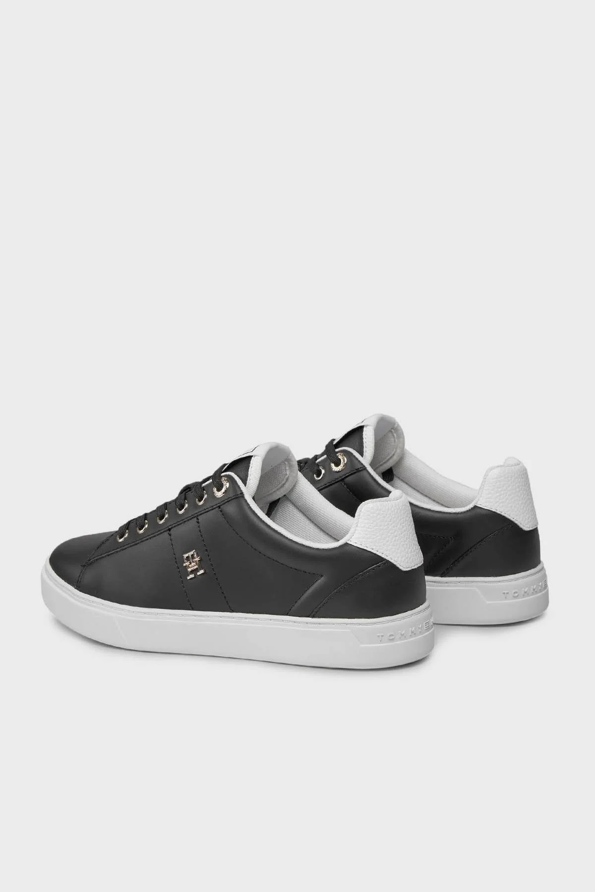 Tommy Hilfiger Deri Sneaker Bayan Ayakkabı FW0FW07685 BDS SİYAH - 4