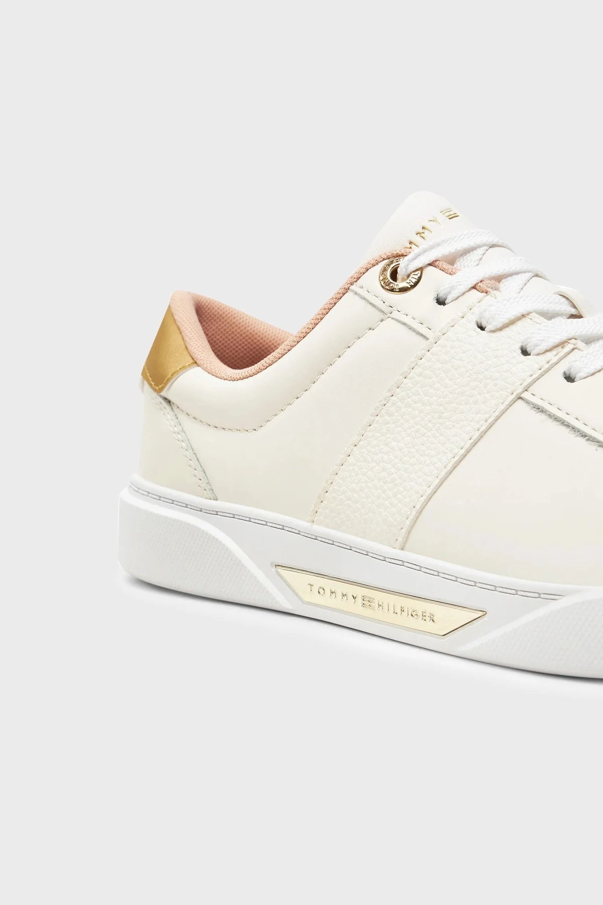 Tommy Hilfiger Deri Sneaker Bayan Ayakkabı FW0FW07998 YBH BEYAZ - 6