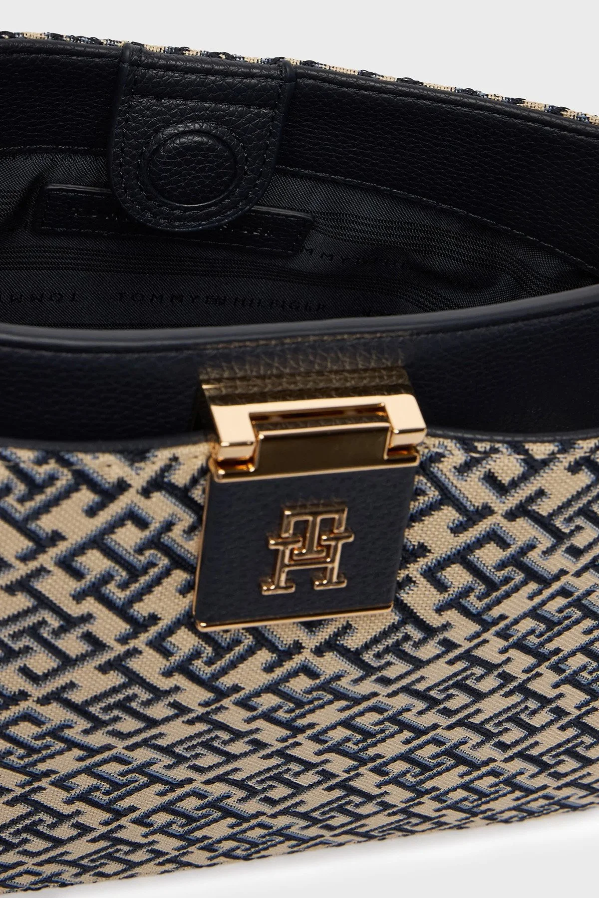 Tommy Hilfiger Desenli Çıkarılabilir Askılı Kadın Çanta AW0AW18639 0GY BEJ-MAVİ - 5