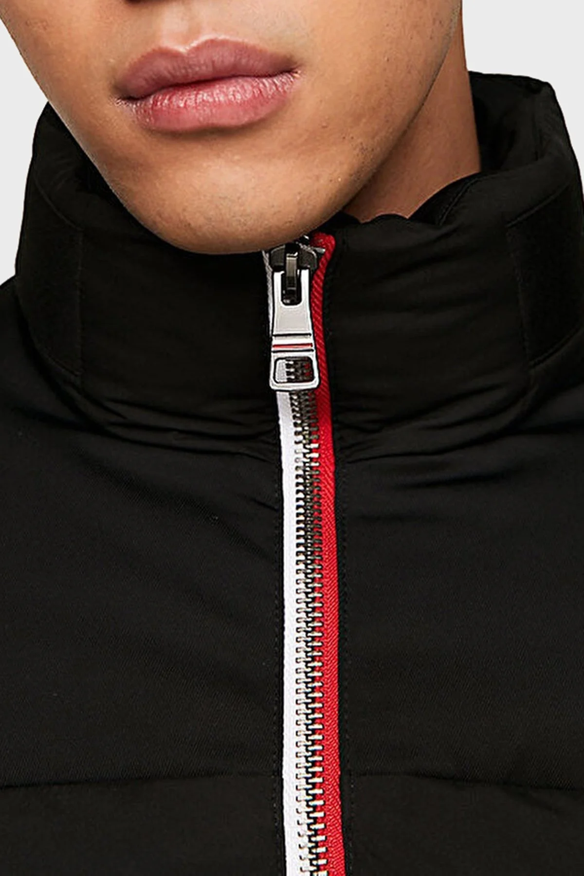 Tommy Hilfiger Dik Yaka Ördek Tüyü Dolgulu Su Tutmaz Regular Fit Erkek Mont MW0MW32788 BDS SİYAH - 3