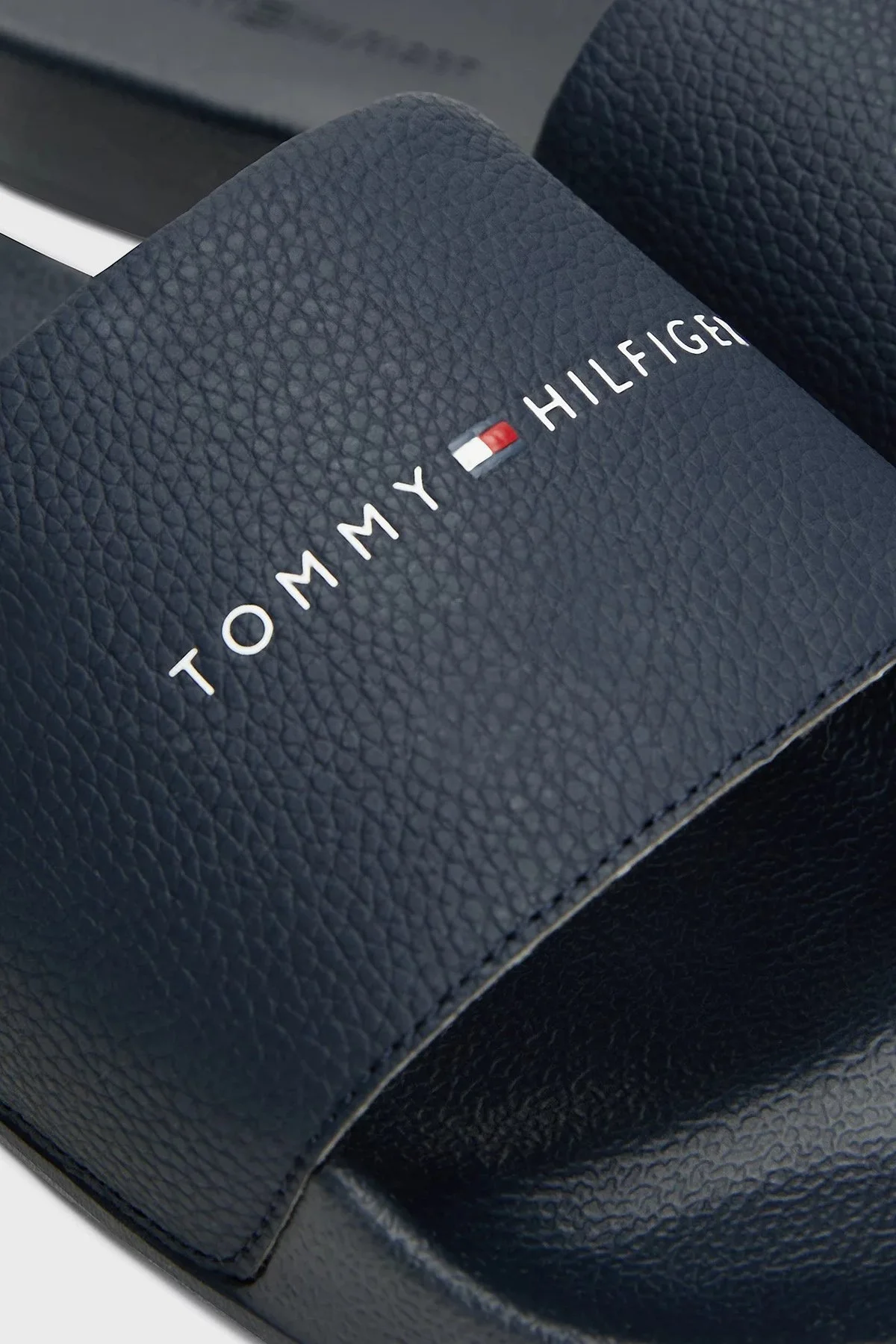 Tommy Hilfiger Dokulu Logolu Erkek Terlik FM0FM05432 DW5 LACİVERT - 13