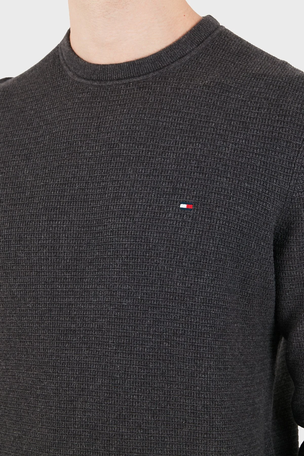 Tommy Hilfiger Erkek Kazak MW0MW44759 P4E Gri - 5