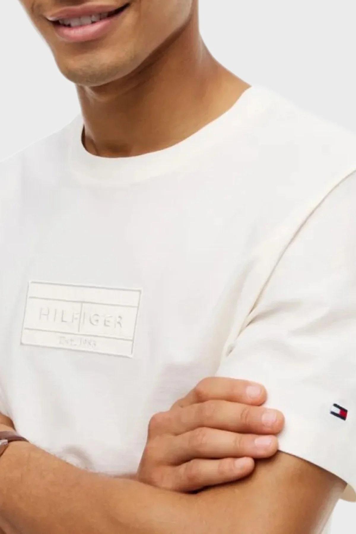 Tommy Hilfiger Erkek T Shirt MW0MW44888 Z00 Açık bej - 3