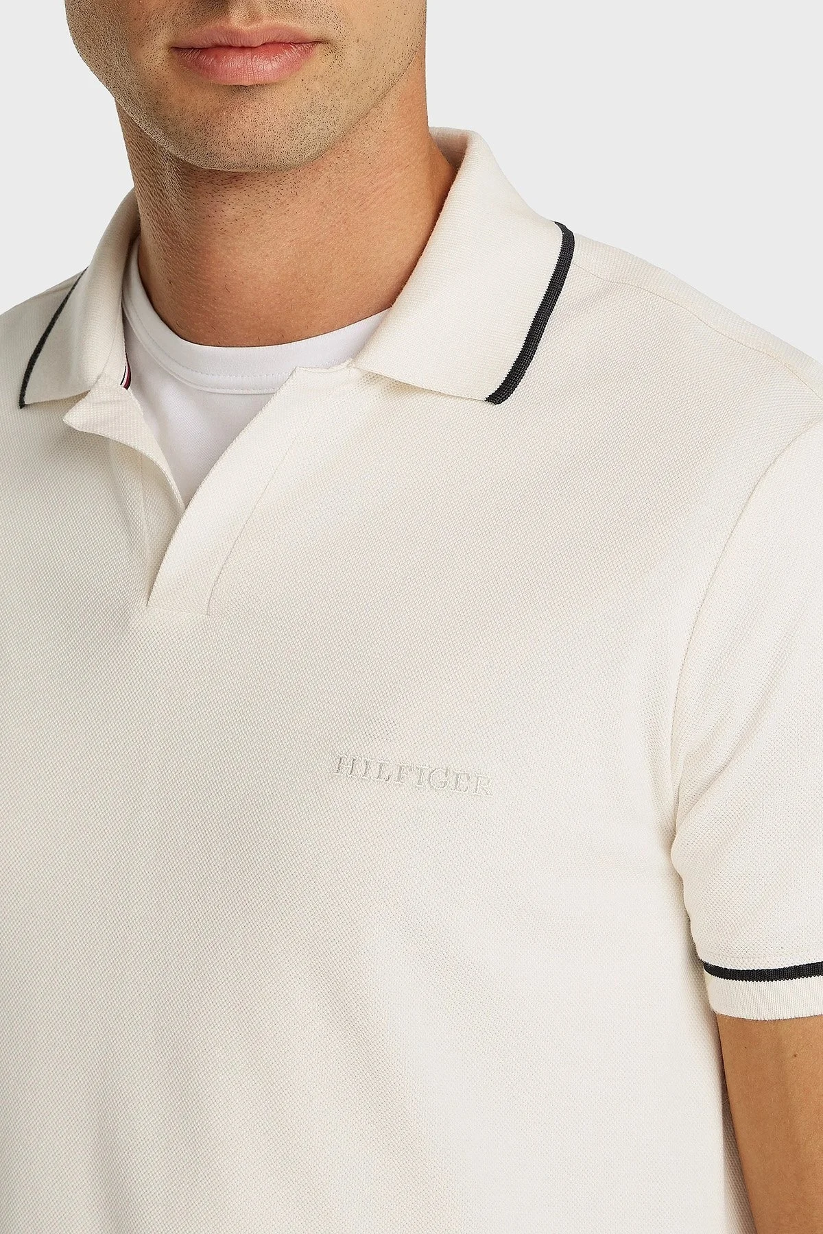 Tommy Hilfiger Esnek Pamuklu Logolu Regular Fit Düğmeli Erkek Polo Yaka T Shirt MW0MW39180 Z00 AÇIK BEJ - 4