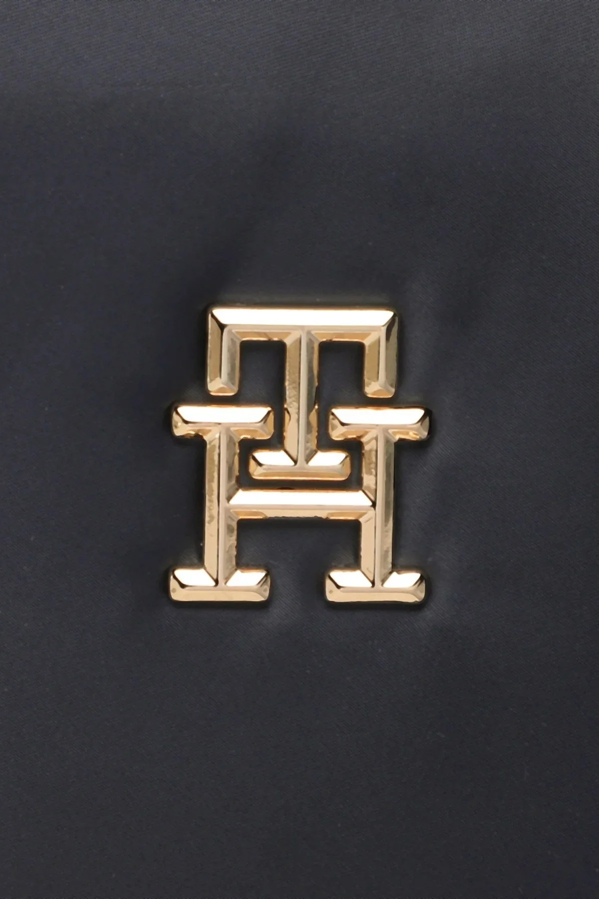 Tommy Hilfiger Fermuarlı Çıkarılabilir Omuz Askılı Bayan Çanta AW0AW14686 DW6 LACİVERT - 3