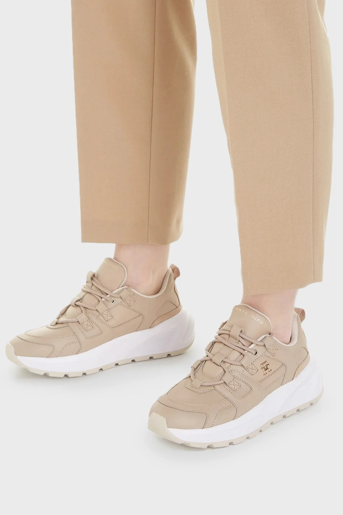 Tommy Hilfiger Hakiki Deri Logo Detaylı Yüksek Topuklu Sneaker Bayan Ayakkabı FW0FW07340 ABO BEJ - 2