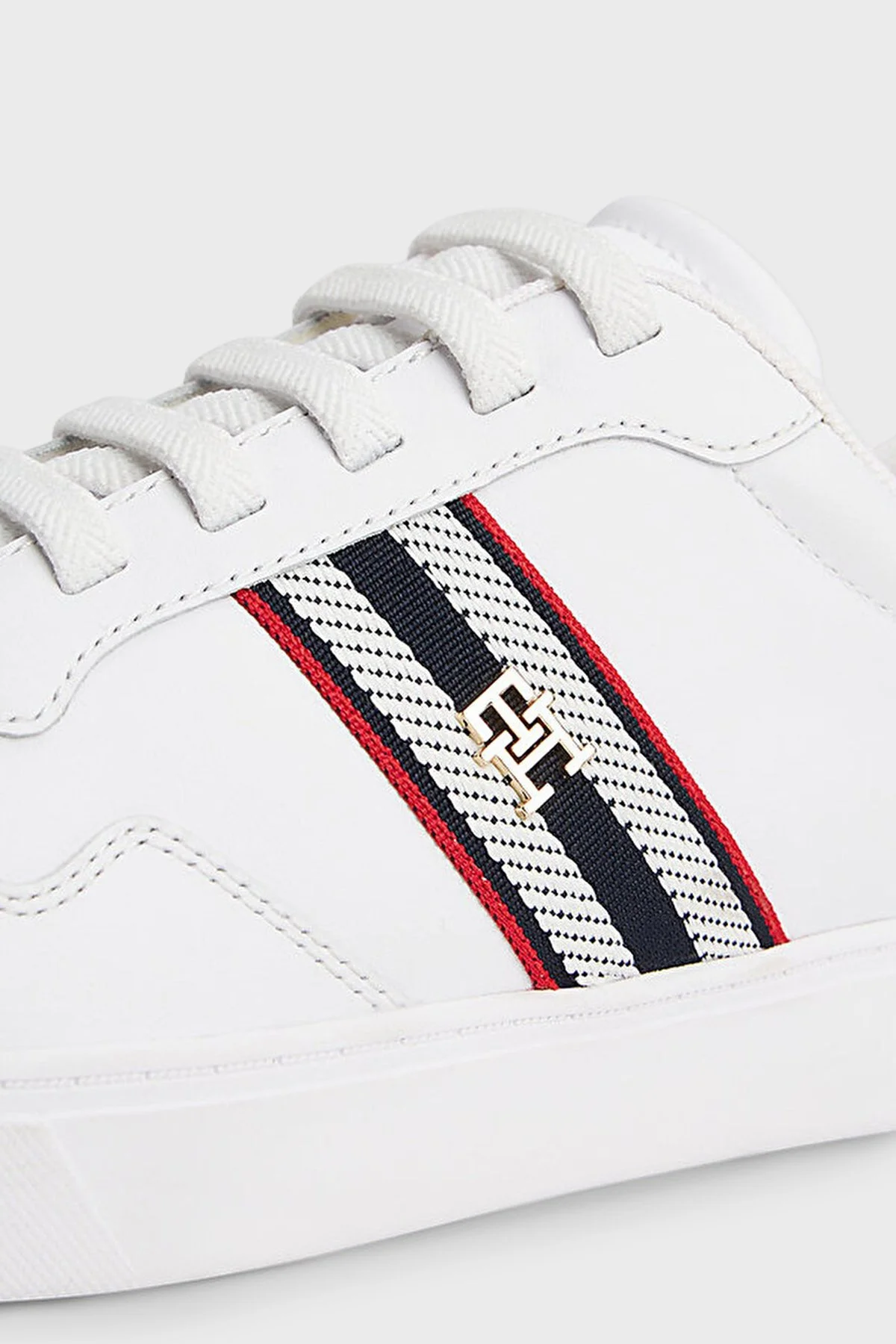 Tommy Hilfiger Hakiki Deri Logolu Bağcıklı Sneaker Bayan Ayakkabı FW0FW09001 YBS BEYAZ - 3
