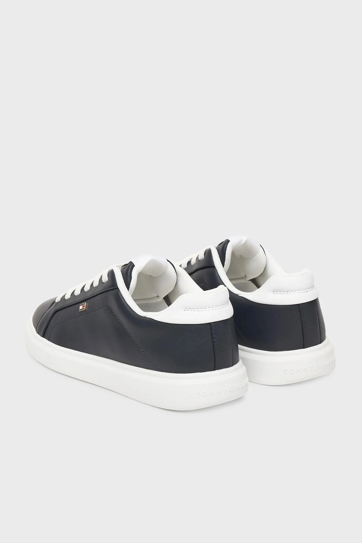 Tommy Hilfiger Hakiki Deri Logolu Sneaker Kadın Ayakkabı FW0FW08948 0G0 LACİVERT - 4