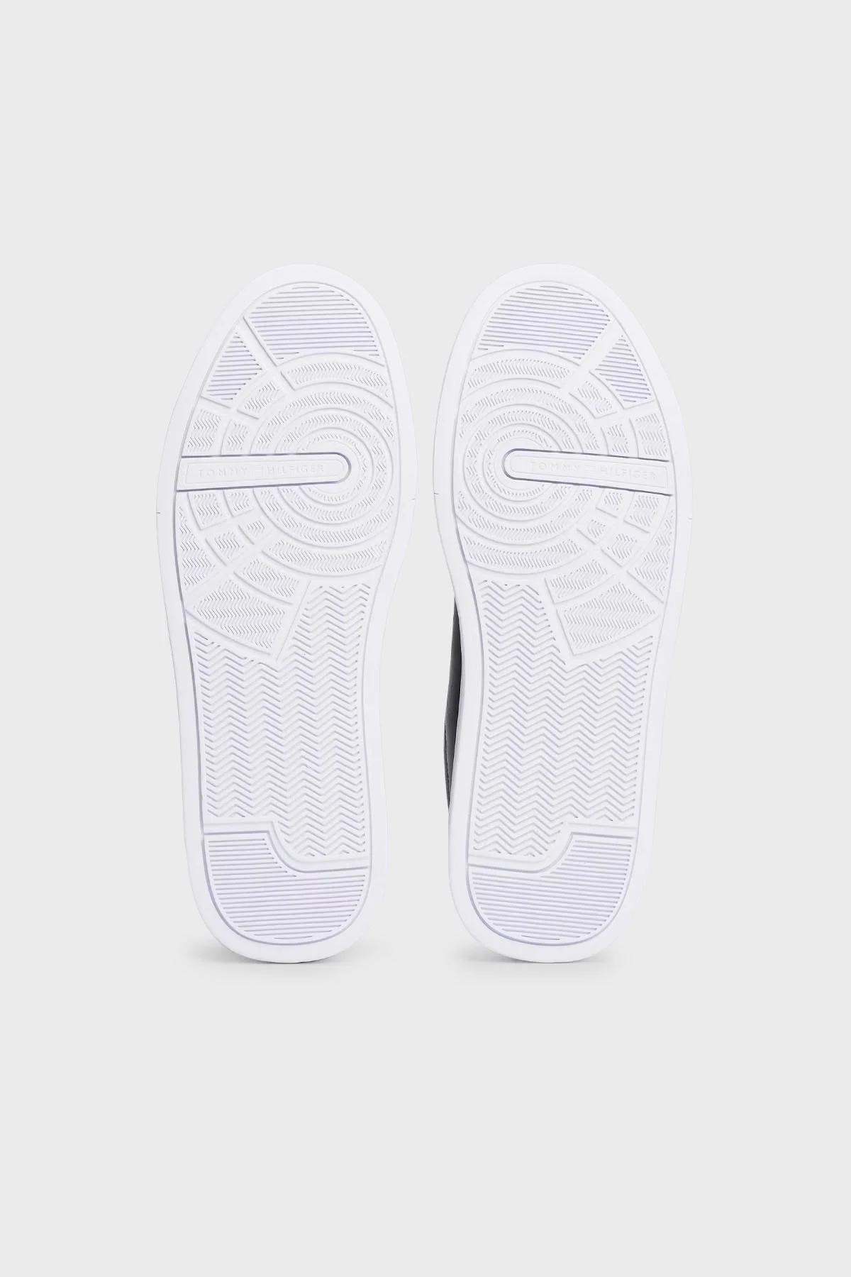 Tommy Hilfiger Hakiki Deri Logolu Sneaker Erkek Ayakkabı FM0FM04971 BDS SİYAH - 7