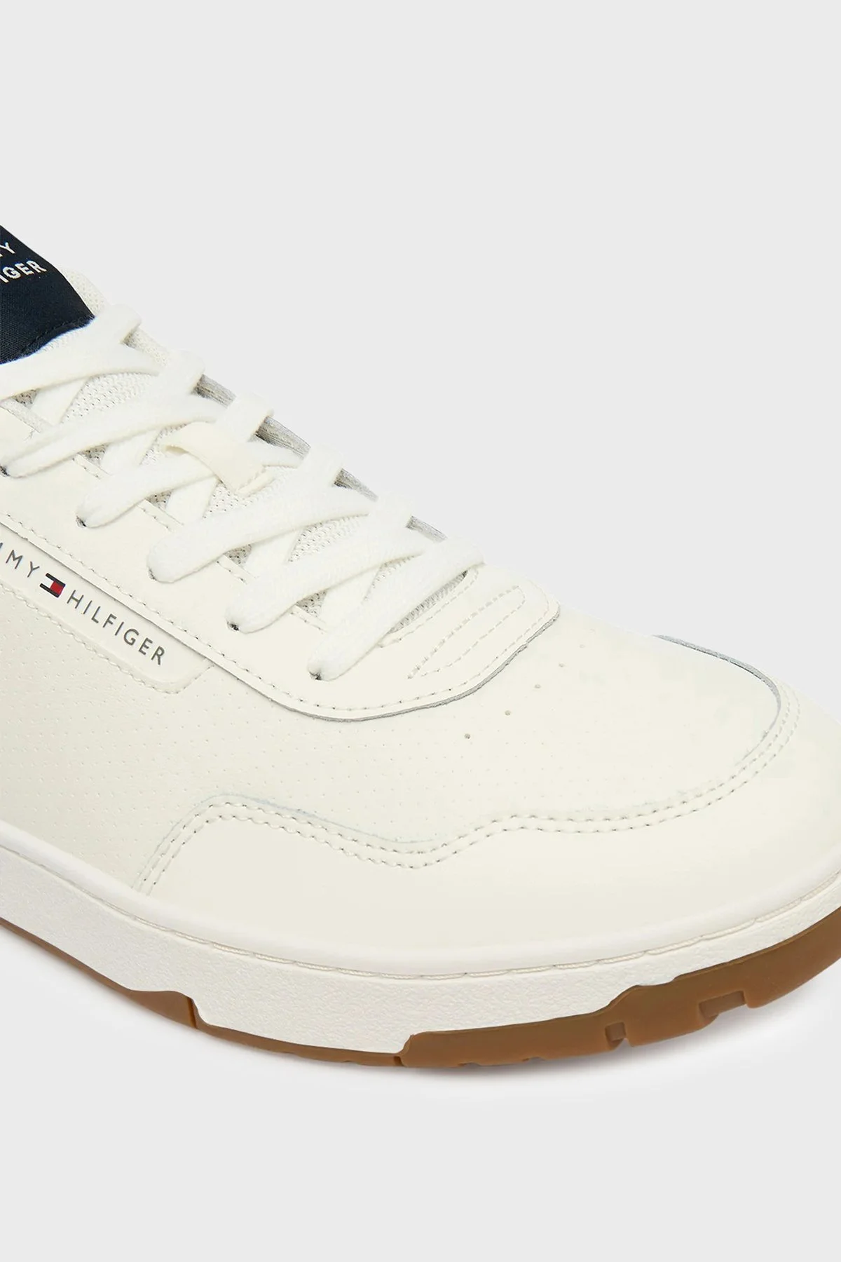 Tommy Hilfiger Hakiki Deri Logolu Sneaker Erkek Ayakkabı FM0FM05713 0GY LACİVERT - 4