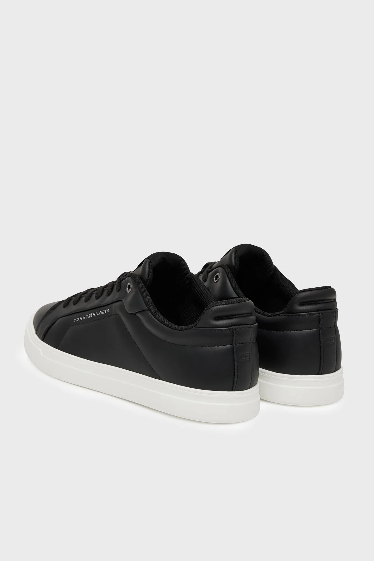 Tommy Hilfiger Hakiki Deri Logolu Sneaker Erkek Ayakkabı FM0FM05837 BDS SİYAH - 5