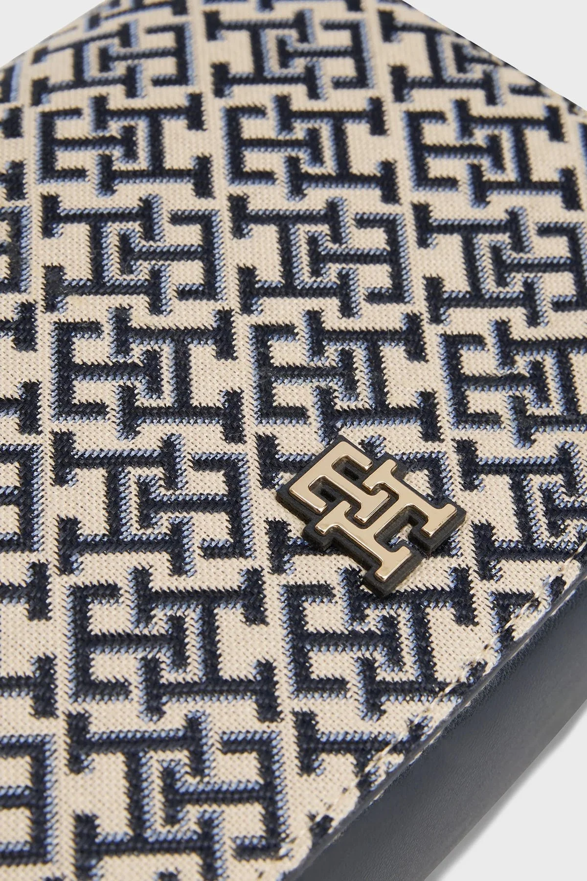 Tommy Hilfiger Jakarlı Logo Baskılı Çıkarılabilir Askılı Bayan Çanta AW0AW17447 DW6 LACİVERT - 5