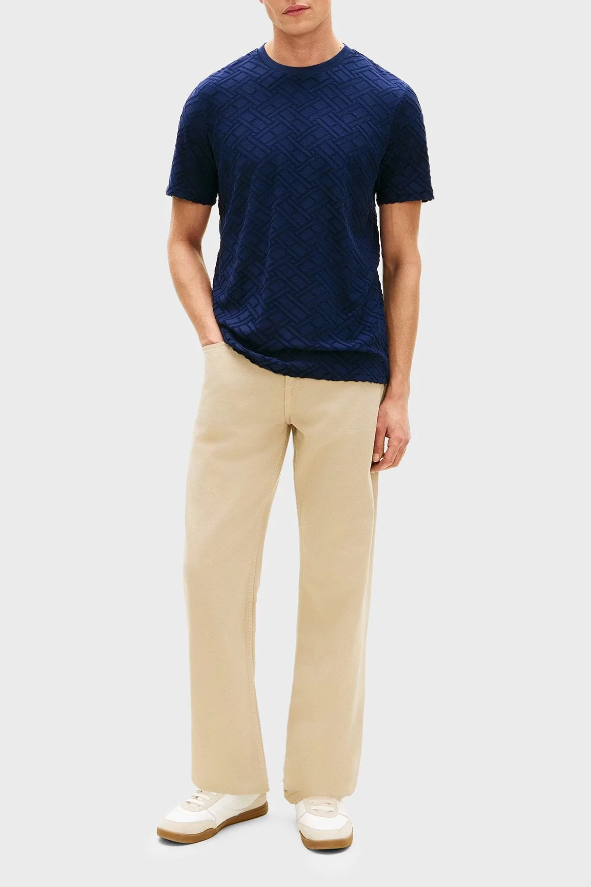 Tommy Hilfiger Jakarlı Pamuklu Regular Fit Bisiklet Yaka Erkek T Shirt MW0MW42381 DCC LACİVERT - 2