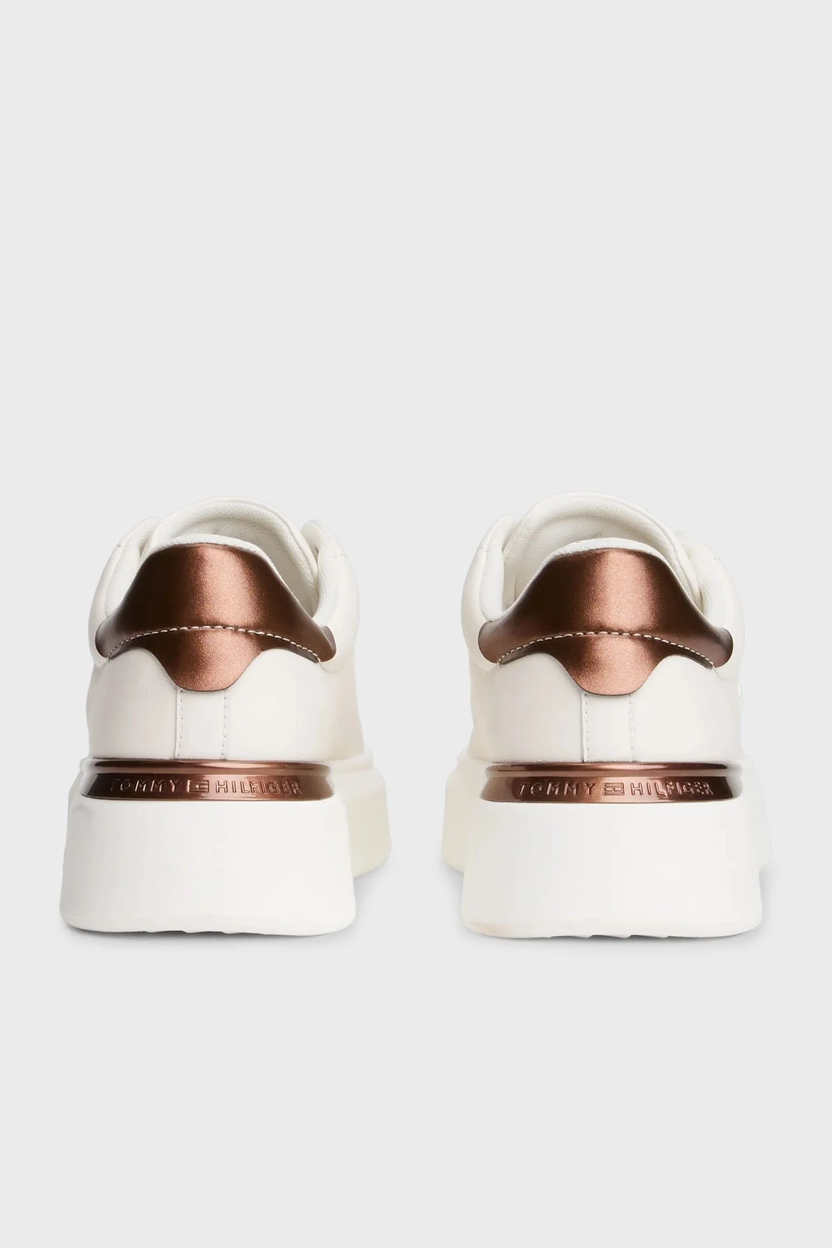 Tommy Hilfiger Kalın Tabanlı Deri Sneaker Kadın Ayakkabı FW0FW08817 YBH BEYAZ - 6
