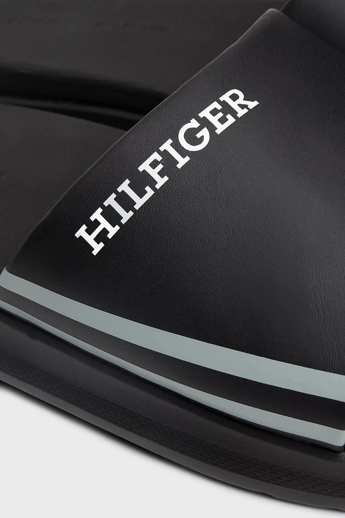 Tommy Hilfiger Kalın Tabanlı Erkek Terlik FM0FM05017 BDS SİYAH - 5