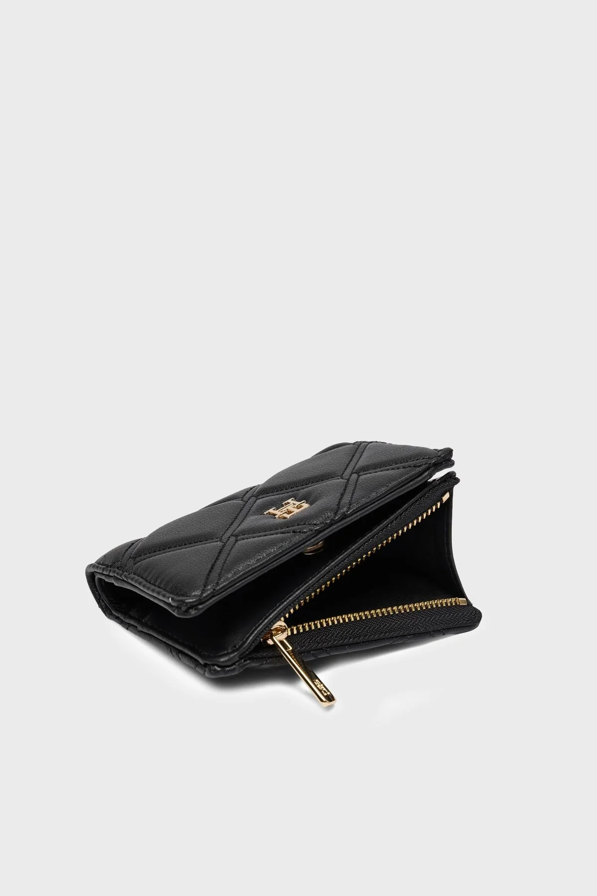 Tommy Hilfiger Kapitoneli Kadın Cüzdan AW0AW18701 BDS Siyah - 4