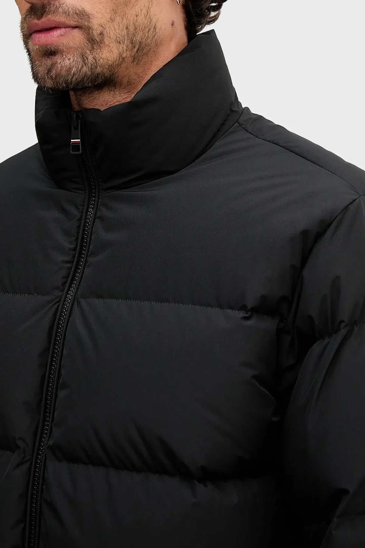 Tommy Hilfiger Kapitoneli Regular Fit Dik Yaka Şişme Erkek Mont MW0MW40615 BDS SİYAH - 5
