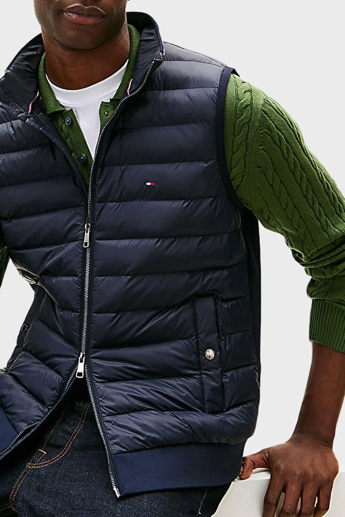 Tommy Hilfiger Kapitoneli Regular Fit Dik Yaka Şişme Erkek Yelek MW0MW41441 DW5 LACİVERT - 4