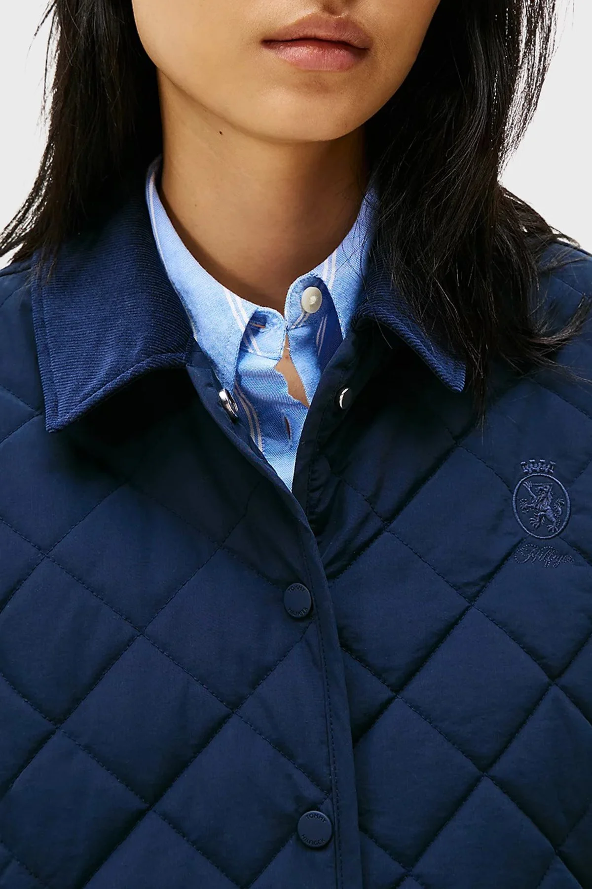 Tommy Hilfiger Kapitoneli Su İtici Slim Fit Düğmeli Bayan Ceket WW0WW47448 C1G LACİVERT - 4