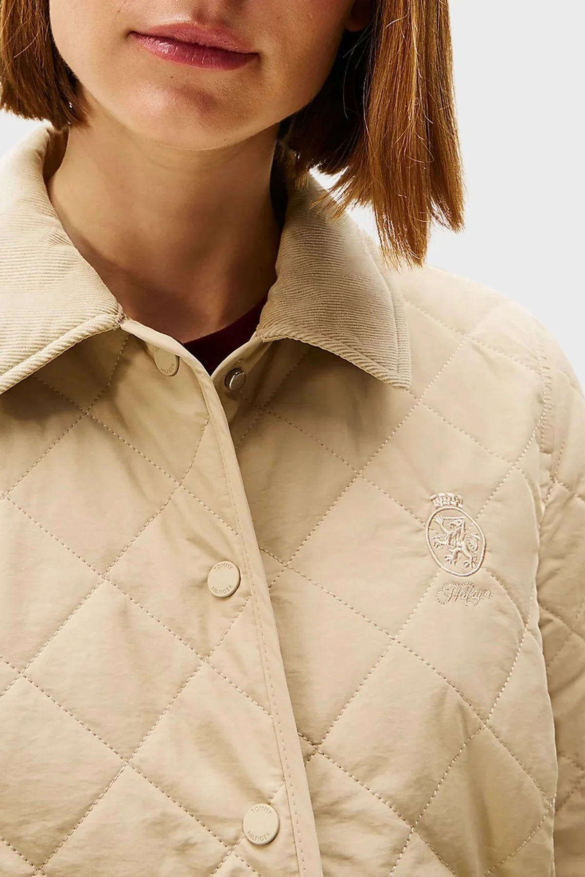 Tommy Hilfiger Kapitoneli Su İtici Slim Fit Düğmeli Bayan Ceket WW0WW47448 RBV BEJ - 4