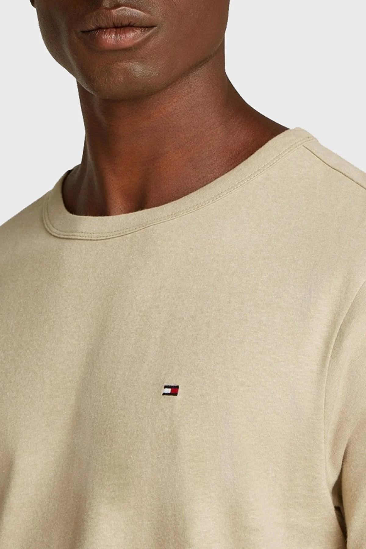 Tommy Hilfiger Keten ve Pamuk Karışımlı Regular Fit Bisiklet Yaka Erkek T Shirt MW0MW38637 RBT KUM - 6