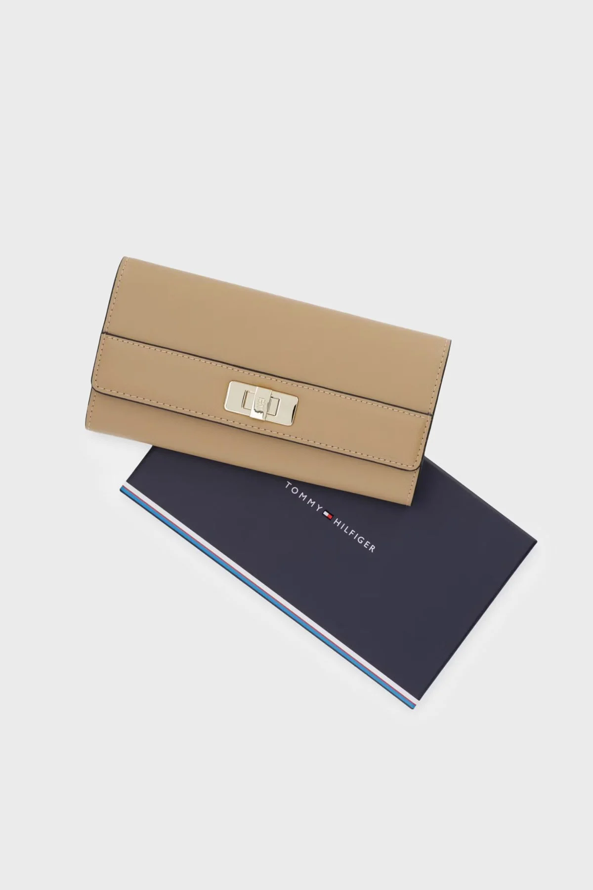 Tommy Hilfiger Kilitli Kadın Cüzdan AW0AW18704 RBL Koyu bej - 4