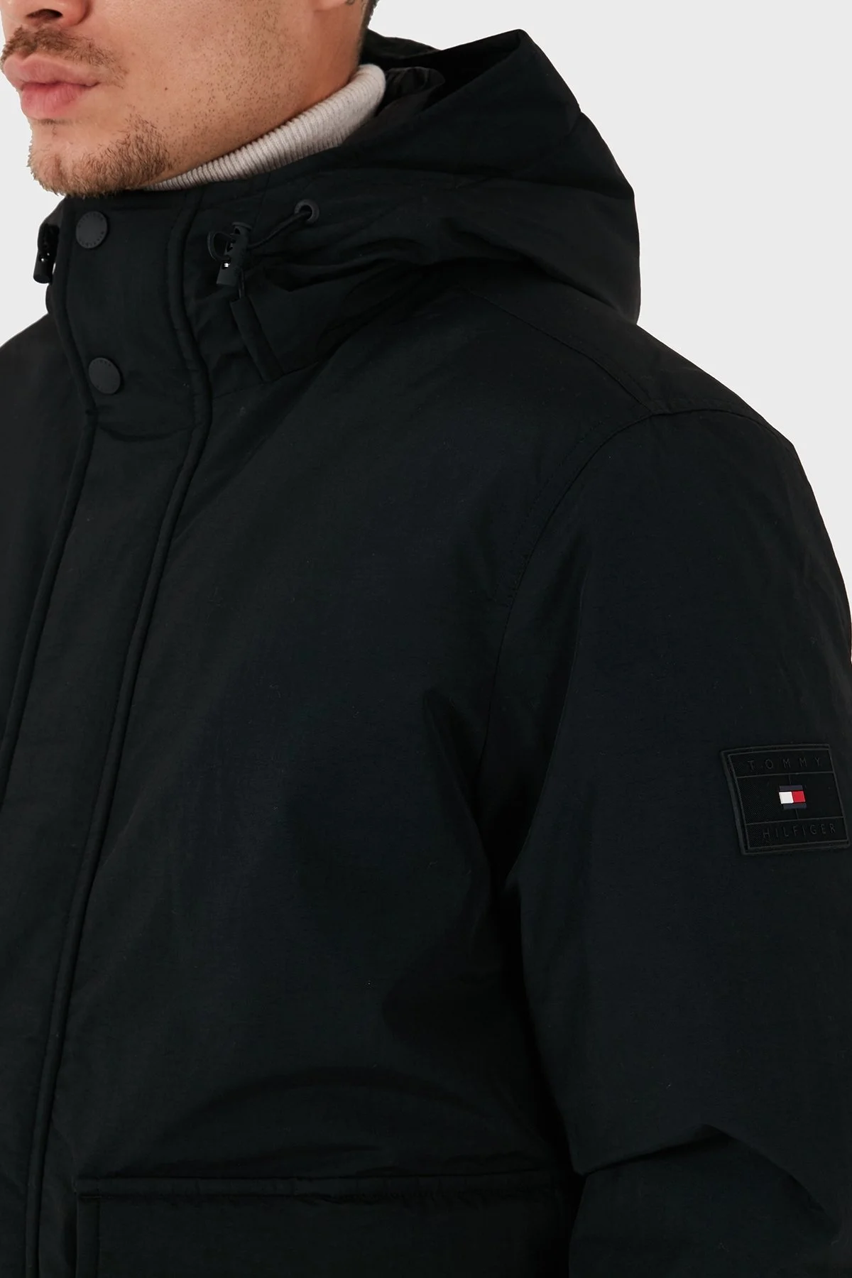 Tommy Hilfiger Kuş Tüyü Dolgulu Regular Fit Kapüşonlu Erkek Mont MW0MW3659 BDS SİYAH - 13