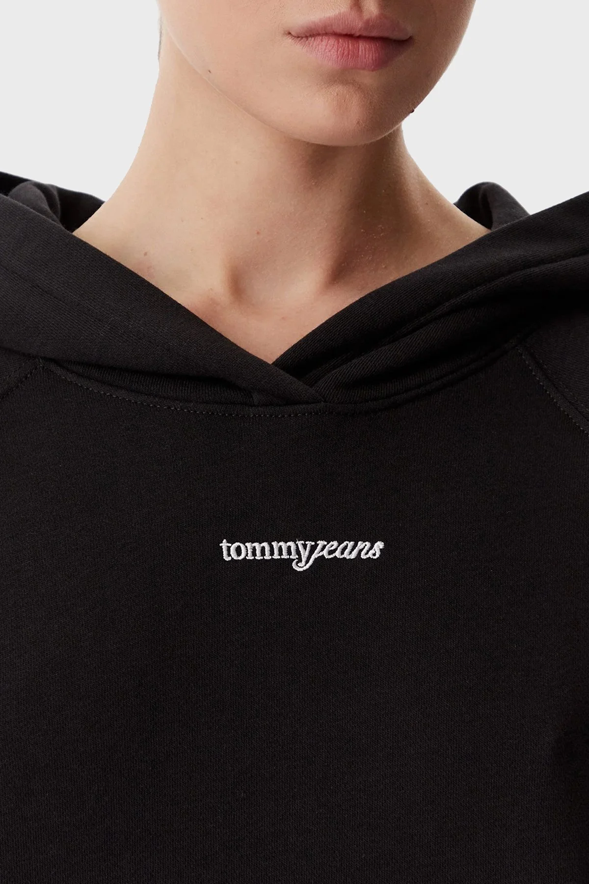 Tommy Hilfiger Logo İşlemeli Regular Fit Kapüşonlu Kadın Sweat DW0DW22825 BDS Siyah - 4