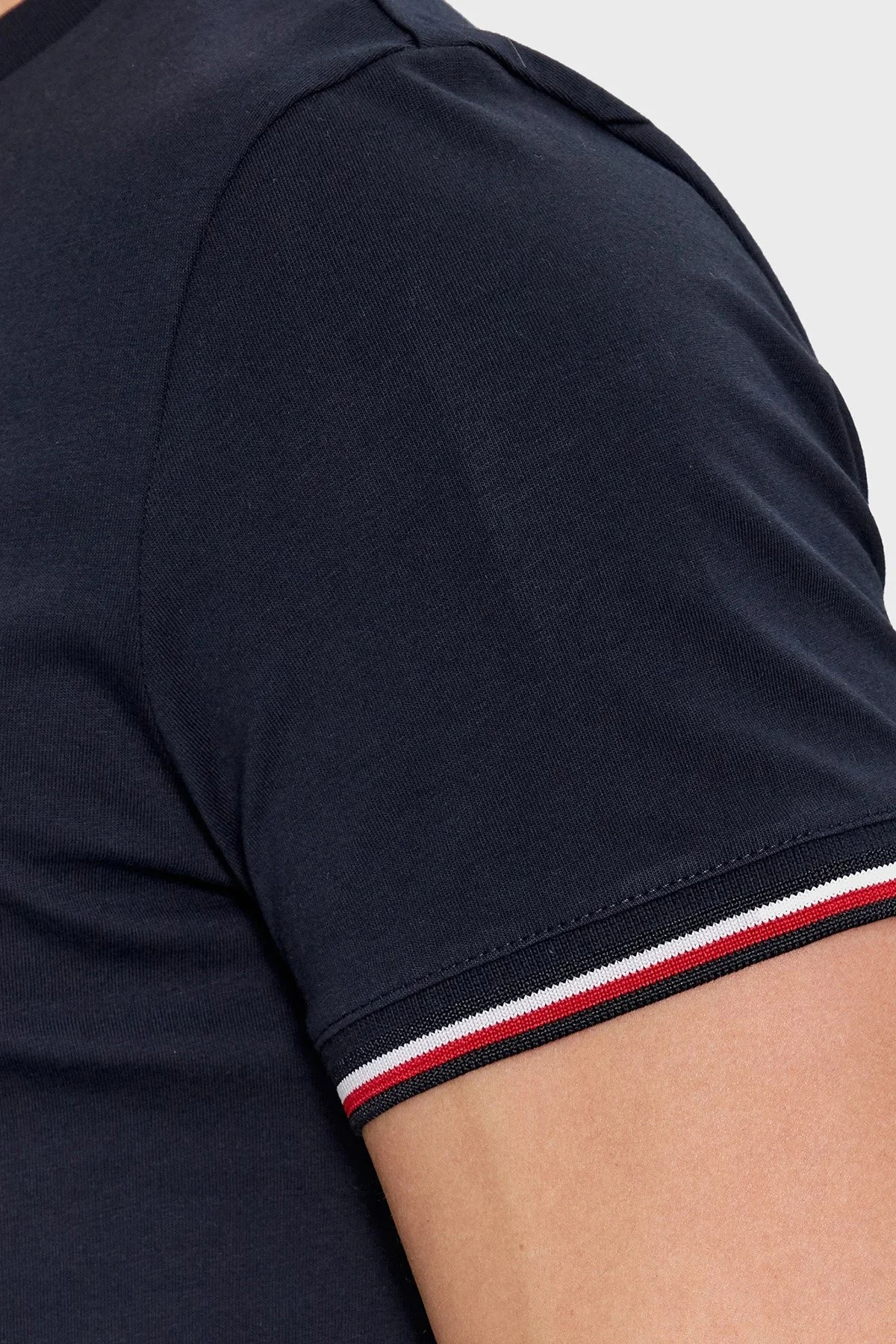 Tommy Hilfiger Logolu % 100 Pamuk Bisiklet Yaka Slim Fit Erkek T Shirt MW0MW32584 DW5 LACİVERT - 10