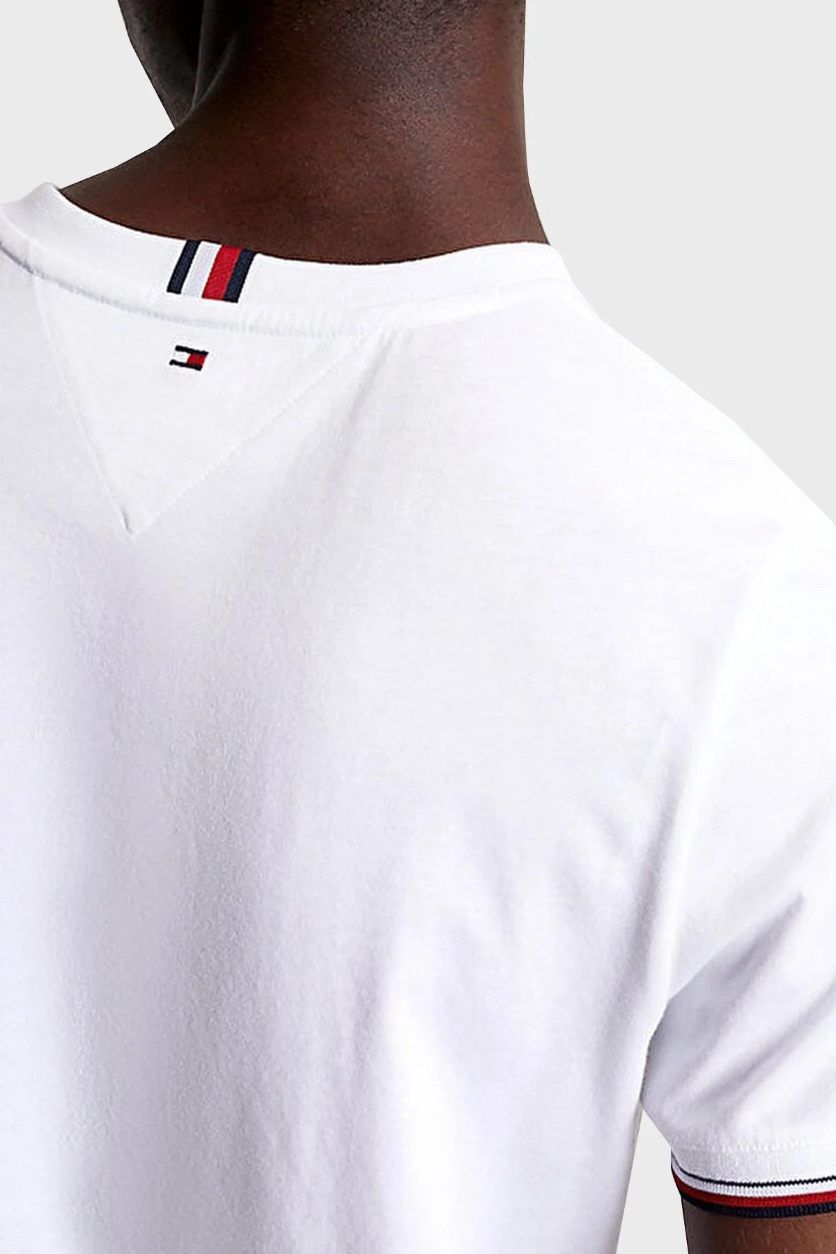 Tommy Hilfiger Logolu % 100 Pamuk Bisiklet Yaka Slim Fit Erkek T Shirt MW0MW32584 YBR BEYAZ - 10
