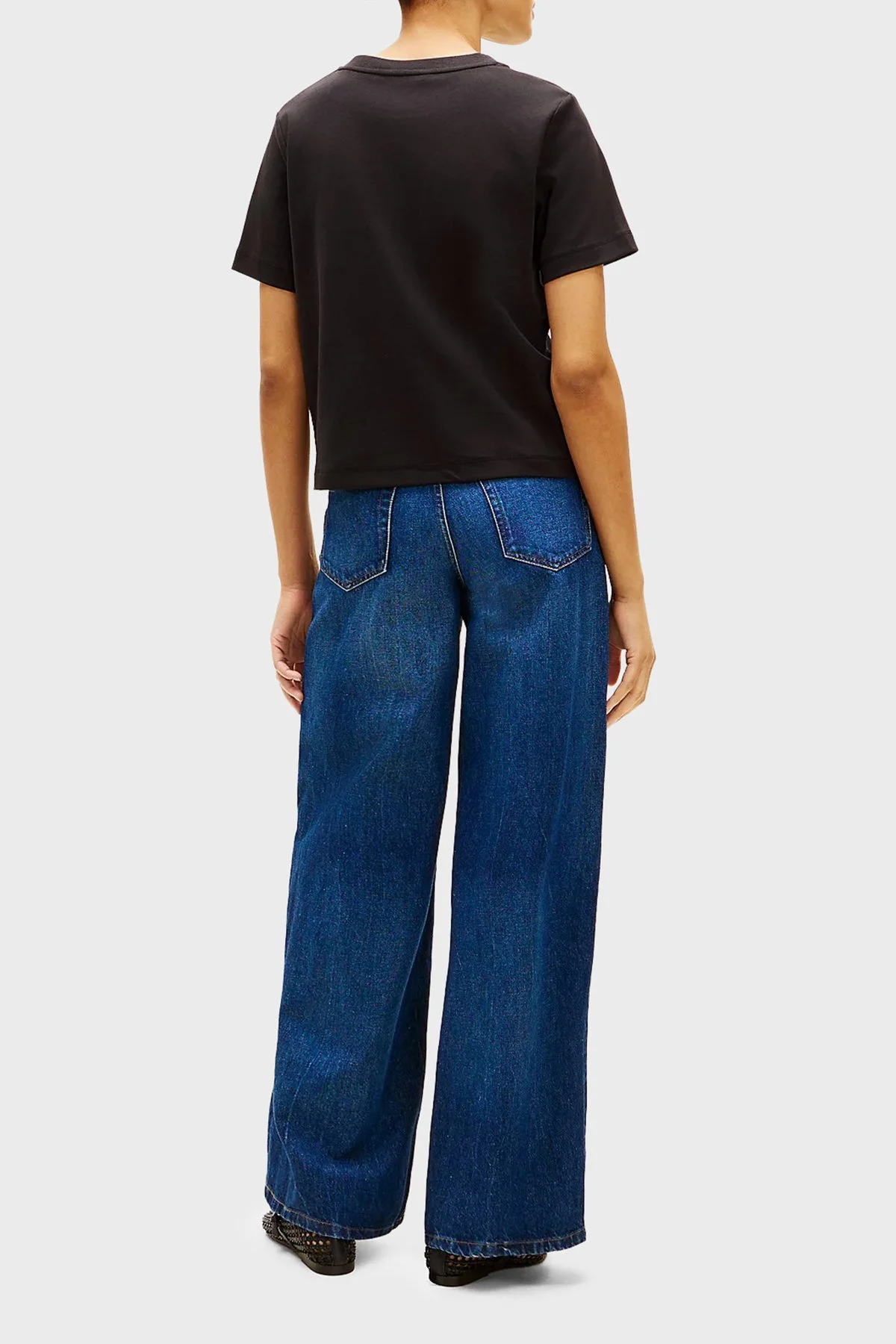 Tommy Hilfiger Logolu % 100 Pamuk Boxy Fit Bisiklet Yaka Bayan T Shirt WW0WW49646 BDS SİYAH - 3