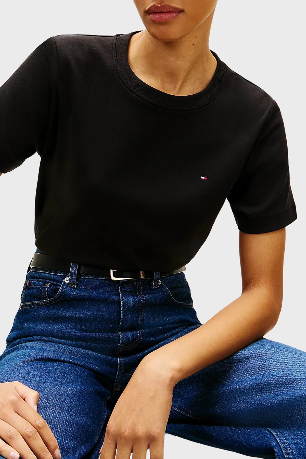 Tommy Hilfiger Logolu % 100 Pamuk Boxy Fit Bisiklet Yaka Bayan T Shirt WW0WW49646 BDS SİYAH - 4