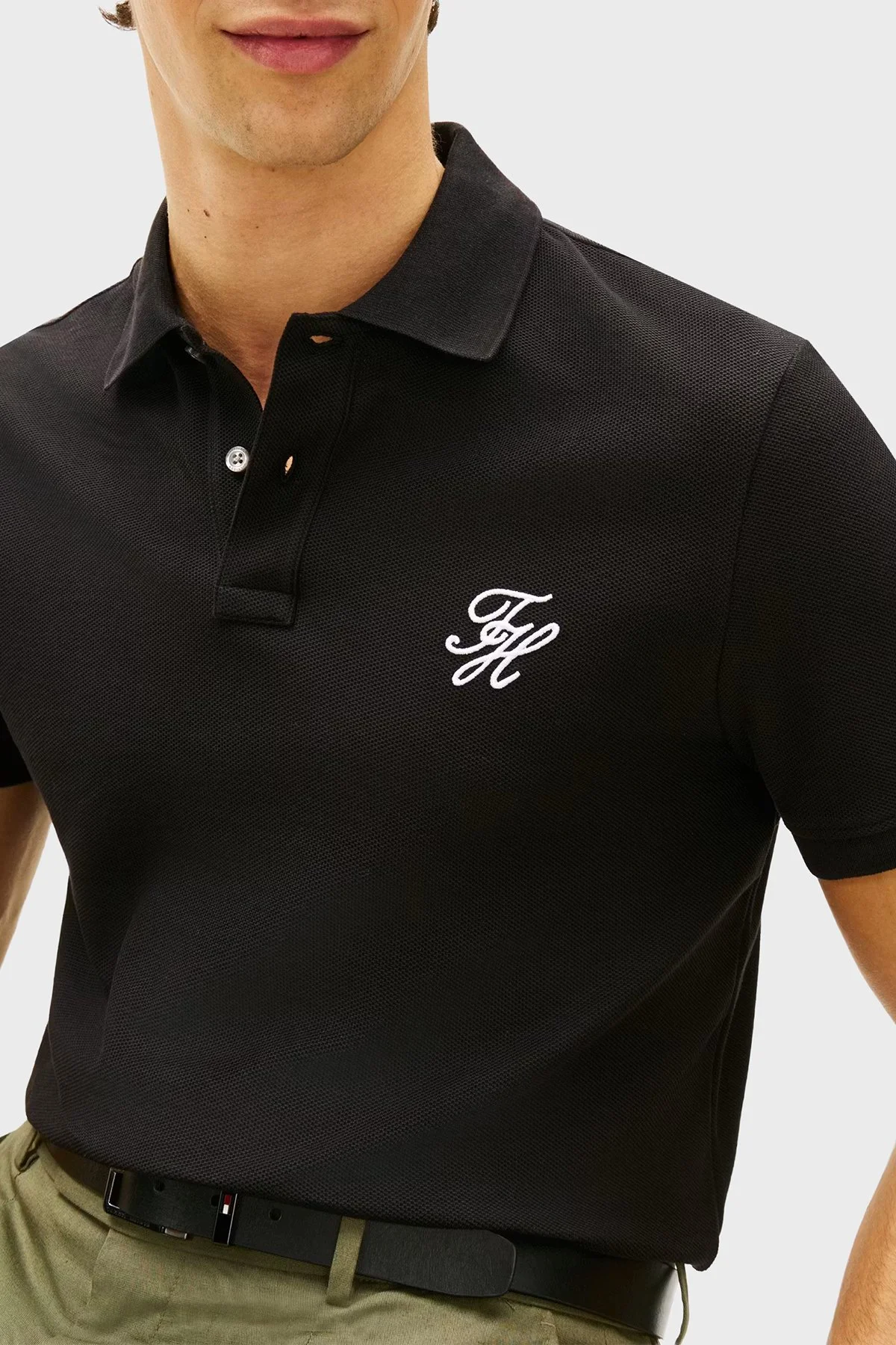 Tommy Hilfiger Logolu % 100 Pamuk Düğmeli Erkek Polo Yaka T Shirt MW0MW43046 BDS SİYAH - 4