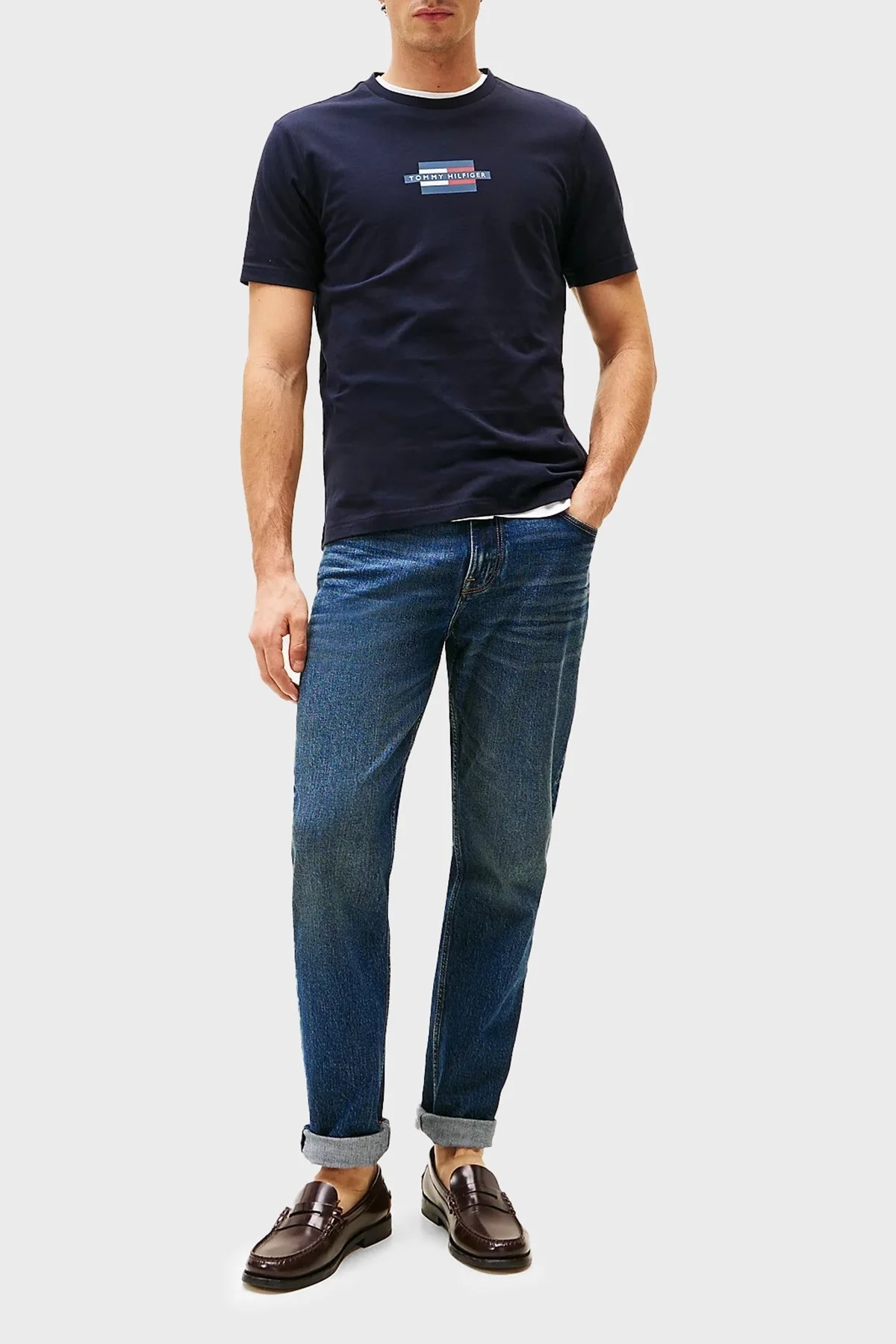 Tommy Hilfiger Logolu % 100 Pamuk Regular Fit Bisiklet Yaka Erkek T Shirt MW0MW38636 DW5 LACİVERT - 7
