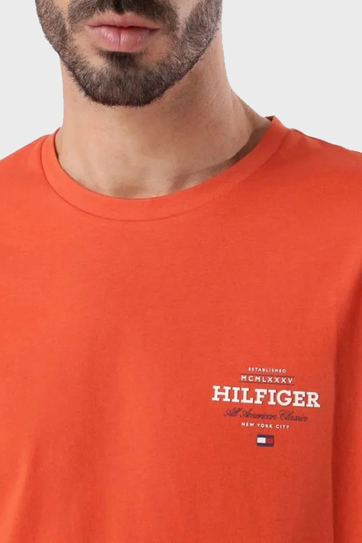 Tommy Hilfiger Logolu % 100 Pamuk Regular Fit Bisiklet Yaka Erkek T Shirt MW0MW38644 SCX ORANGE - 9