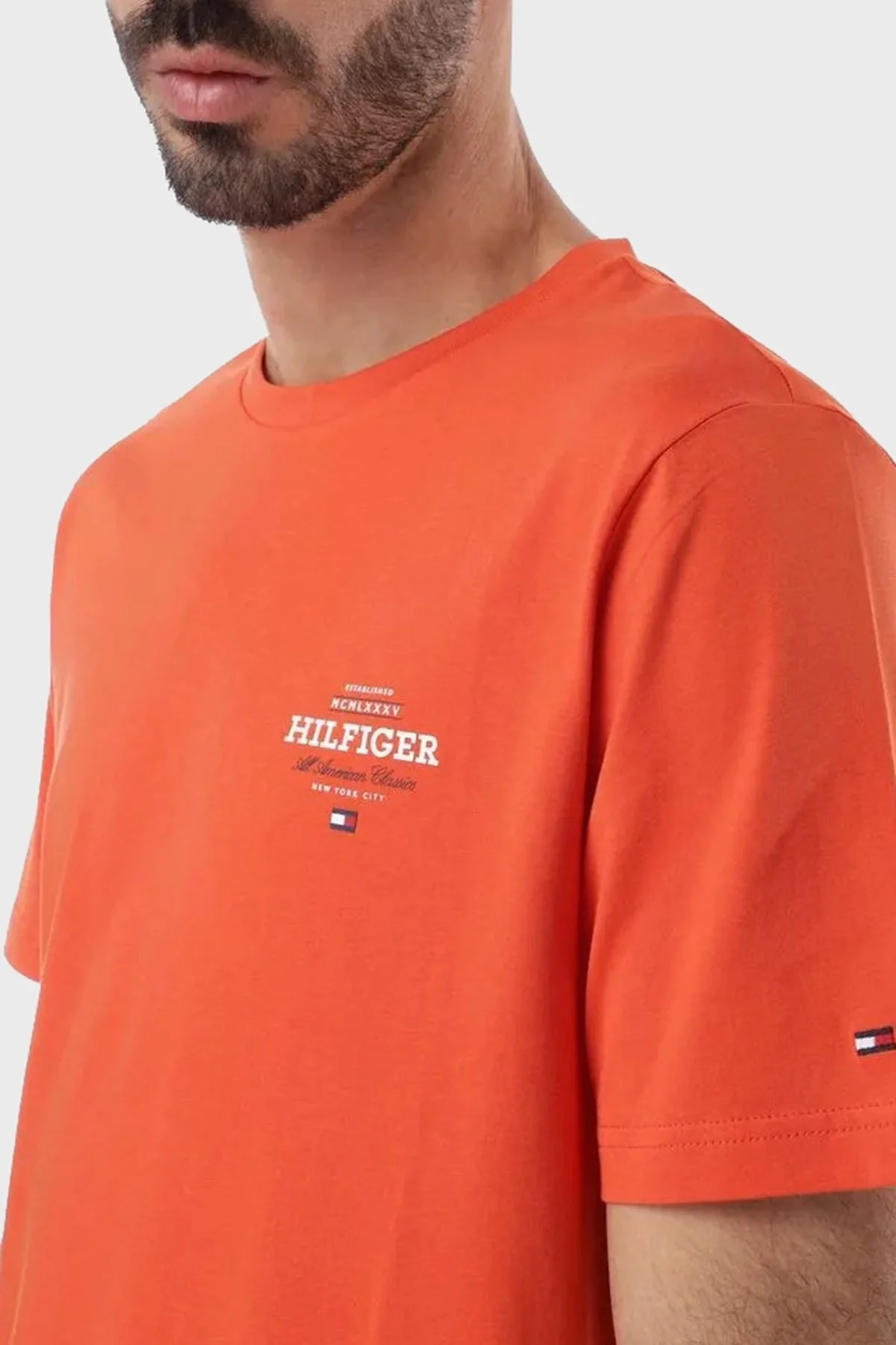 Tommy Hilfiger Logolu % 100 Pamuk Regular Fit Bisiklet Yaka Erkek T Shirt MW0MW38644 SCX ORANGE - 10