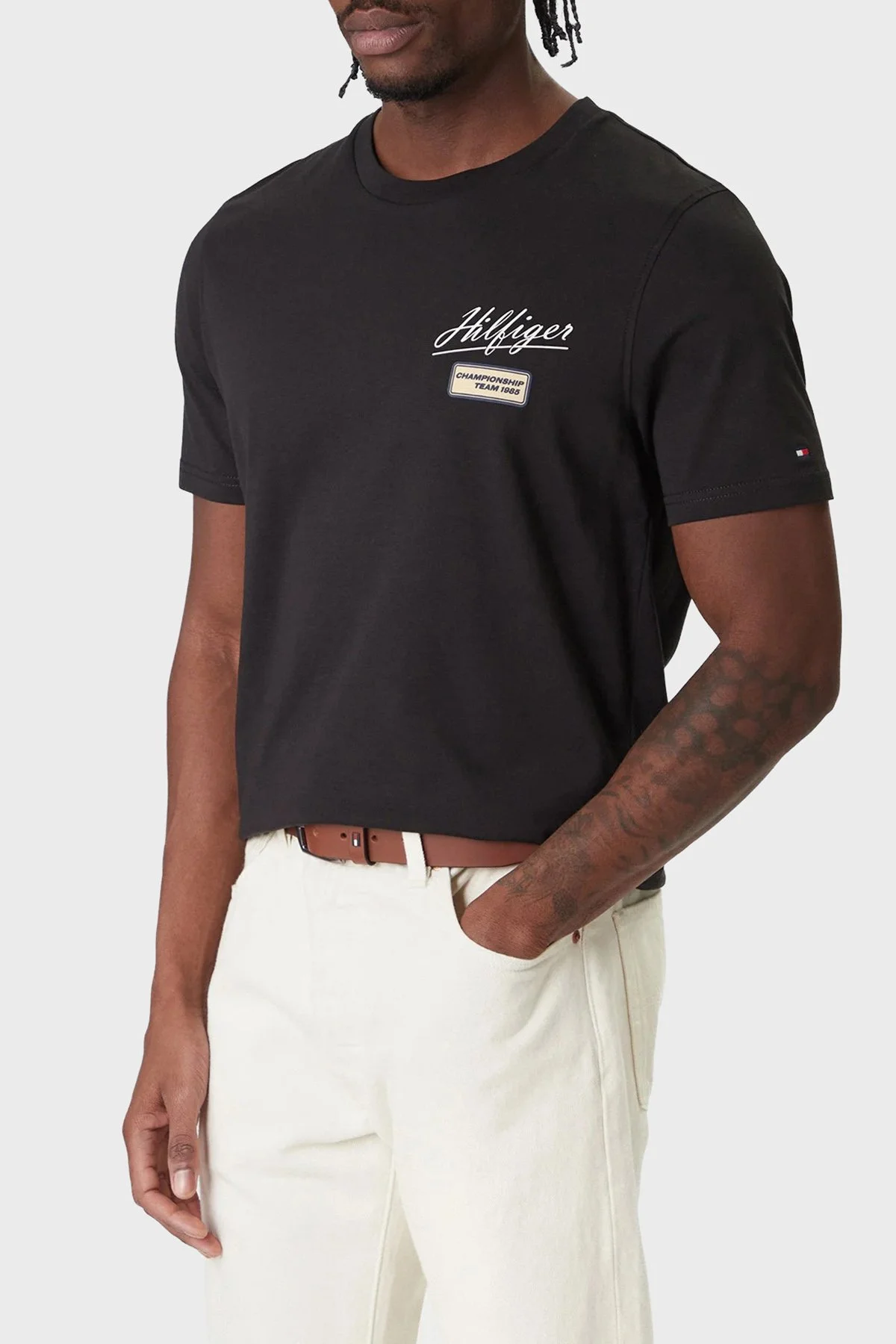 Tommy Hilfiger Logolu % 100 Pamuk Regular Fit Bisiklet Yaka Erkek T Shirt MW0MW41471 BDS SİYAH - 1