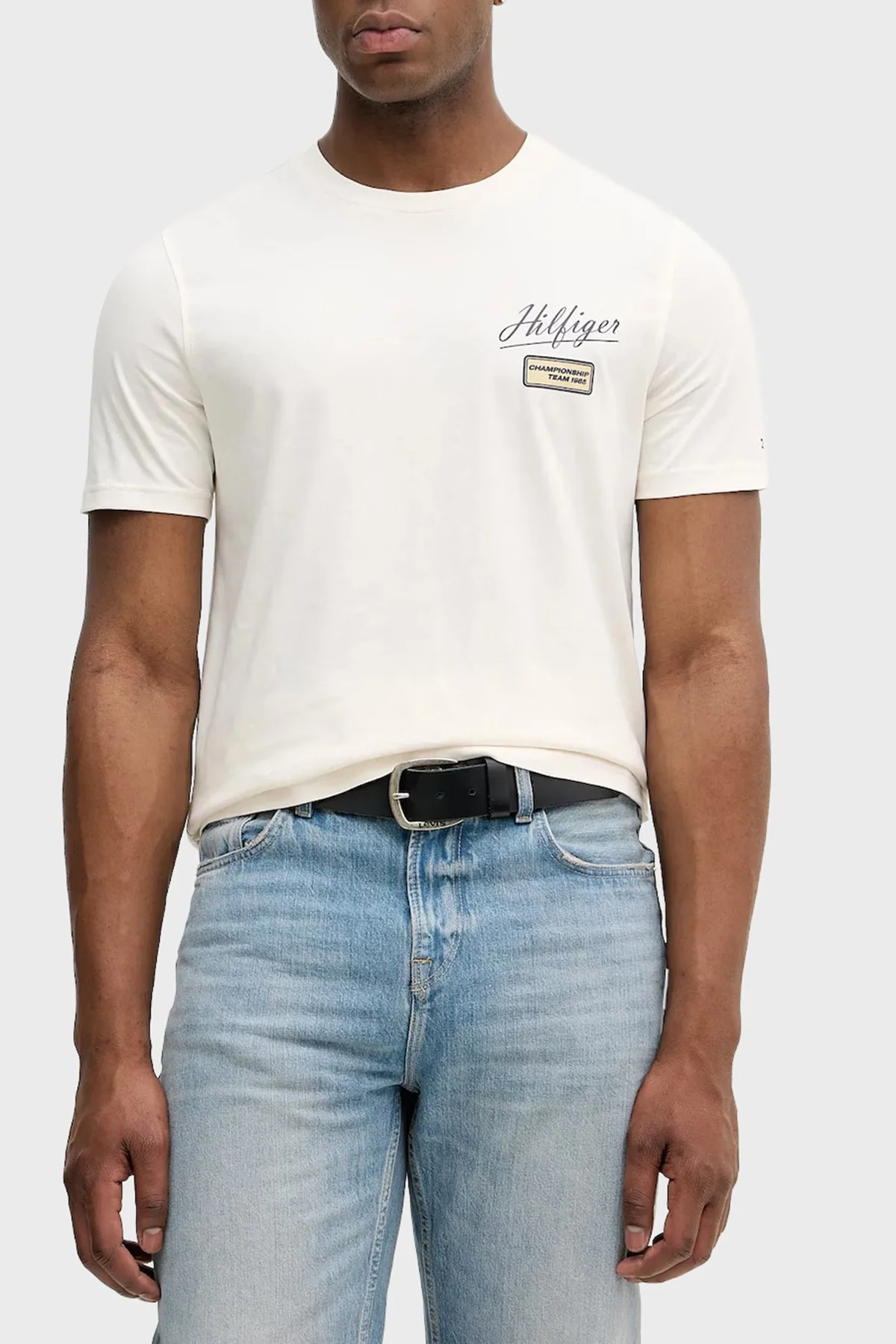 Tommy Hilfiger Logolu % 100 Pamuk Regular Fit Bisiklet Yaka Erkek T Shirt MW0MW41471 Z00 AÇIK BEJ - 1