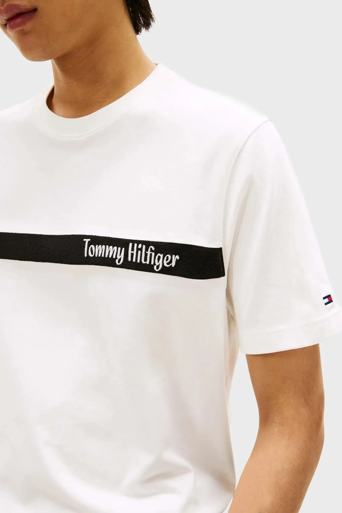 Tommy Hilfiger Logolu % 100 Pamuk Regular Fit Bisiklet Yaka Erkek T Shirt MW0MW41765 YBL BEYAZ - 4