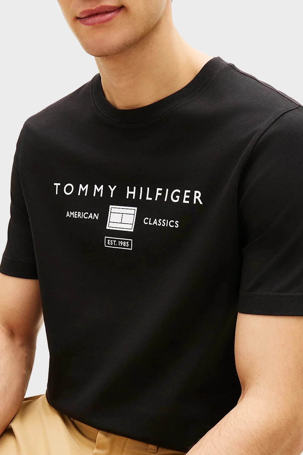 Tommy Hilfiger Logolu % 100 Pamuk Regular Fit Bisiklet Yaka Erkek T Shirt MW0MW42365 BDS SİYAH - 4