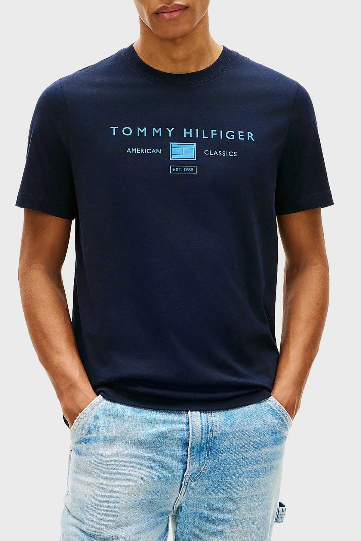 Tommy Hilfiger Logolu % 100 Pamuk Regular Fit Bisiklet Yaka Erkek T Shirt MW0MW42365 DW5 LACİVERT - 1