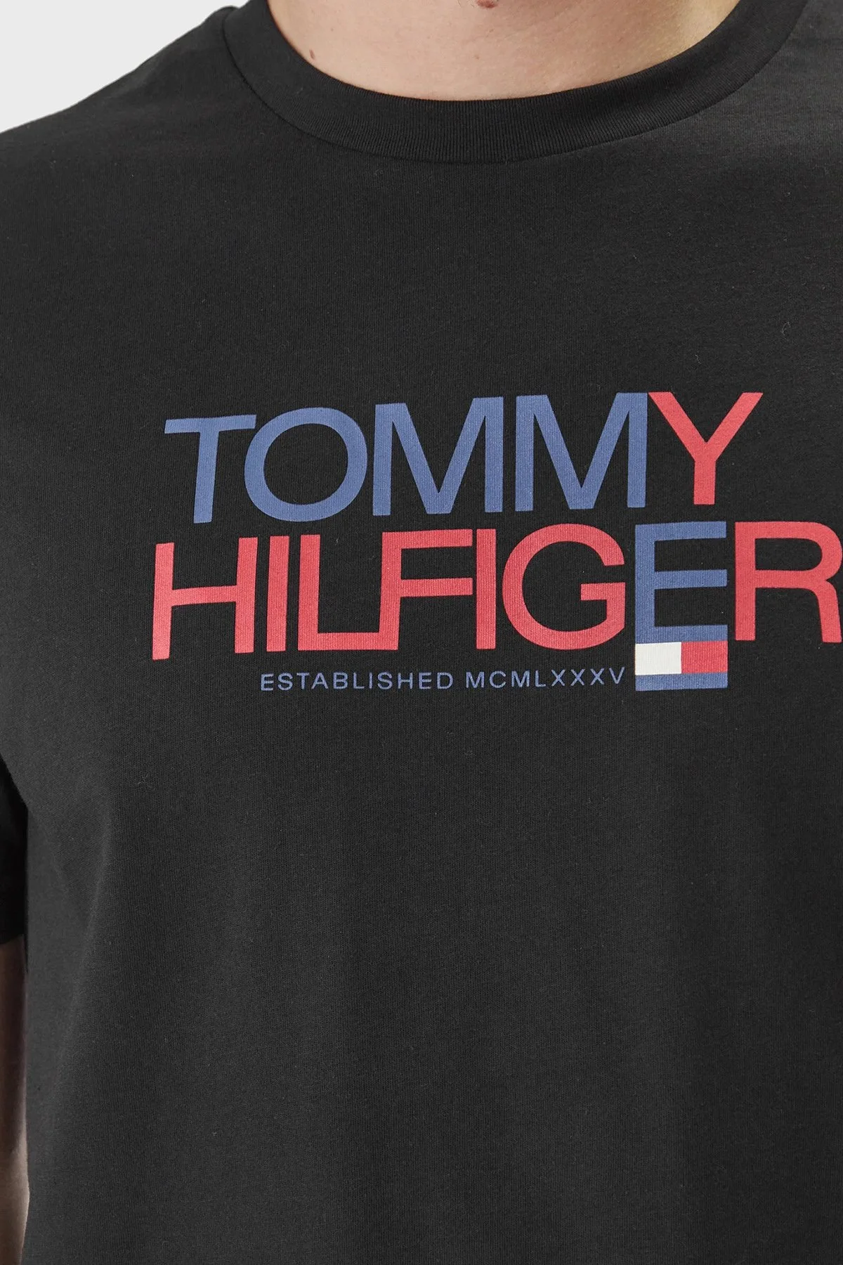 Tommy Hilfiger Logolu % 100 Pamuk Regular Fit Bisiklet Yaka Erkek T Shirt MW0MW42369 BDS SİYAH - 5