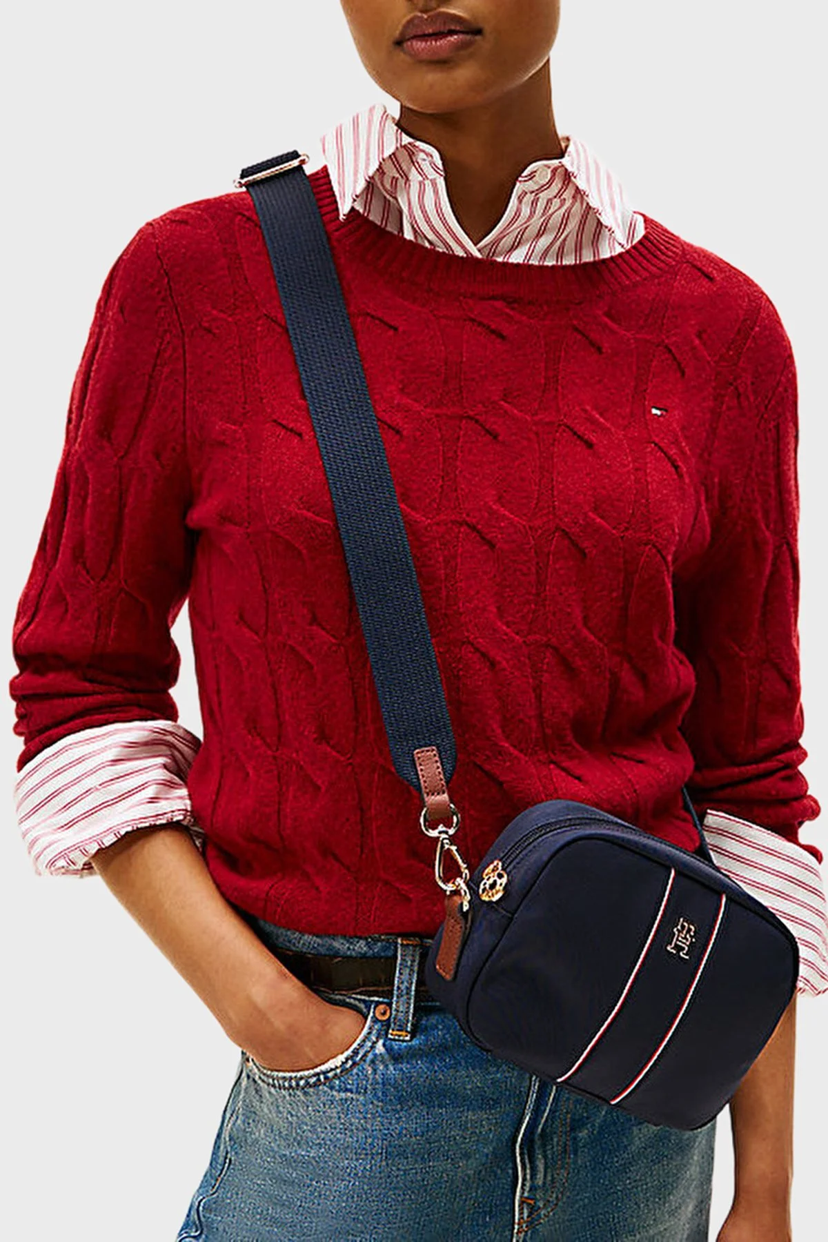 Tommy Hilfiger Logolu Ayarlabilir Askılı Mini Bayan Çanta AW0AW17710 0GY LACİVERT - 2